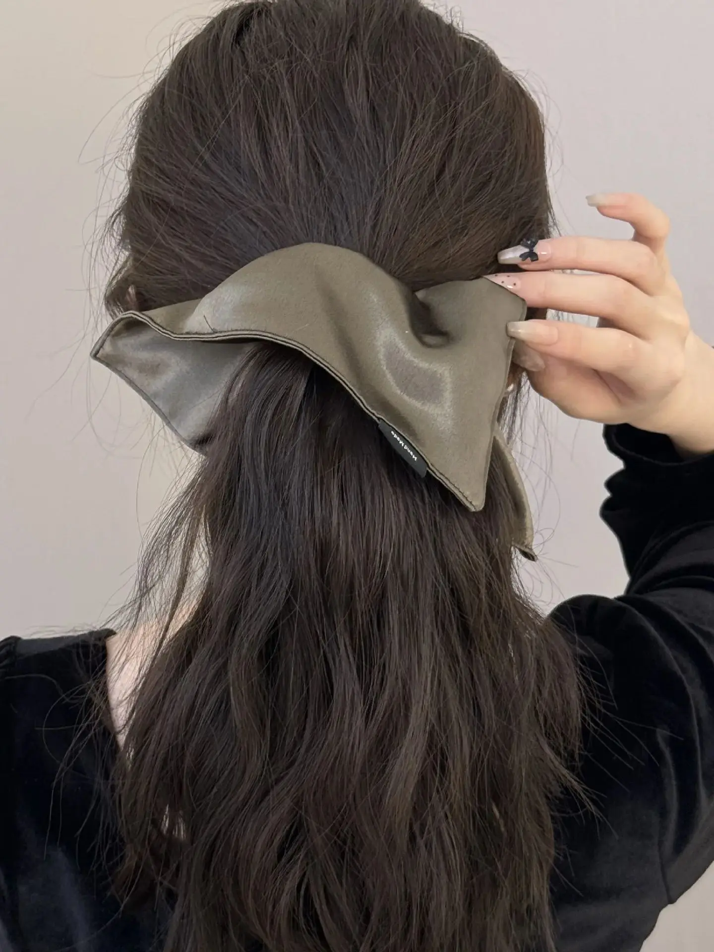 Satin Silk Square Scrunchies Elastic Hair Bands Women Girls Solid Ponytail Holder Large Hair Ties Rope Hair Accessories Fashion