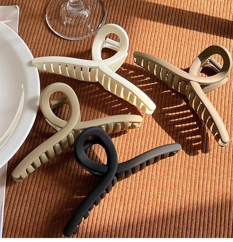 Matte Cross Hair Clip for Women Fashion Large Hairpin French Elegant Hairgrips Lady Hair Claw Clips Korea Girls Hair Accessories