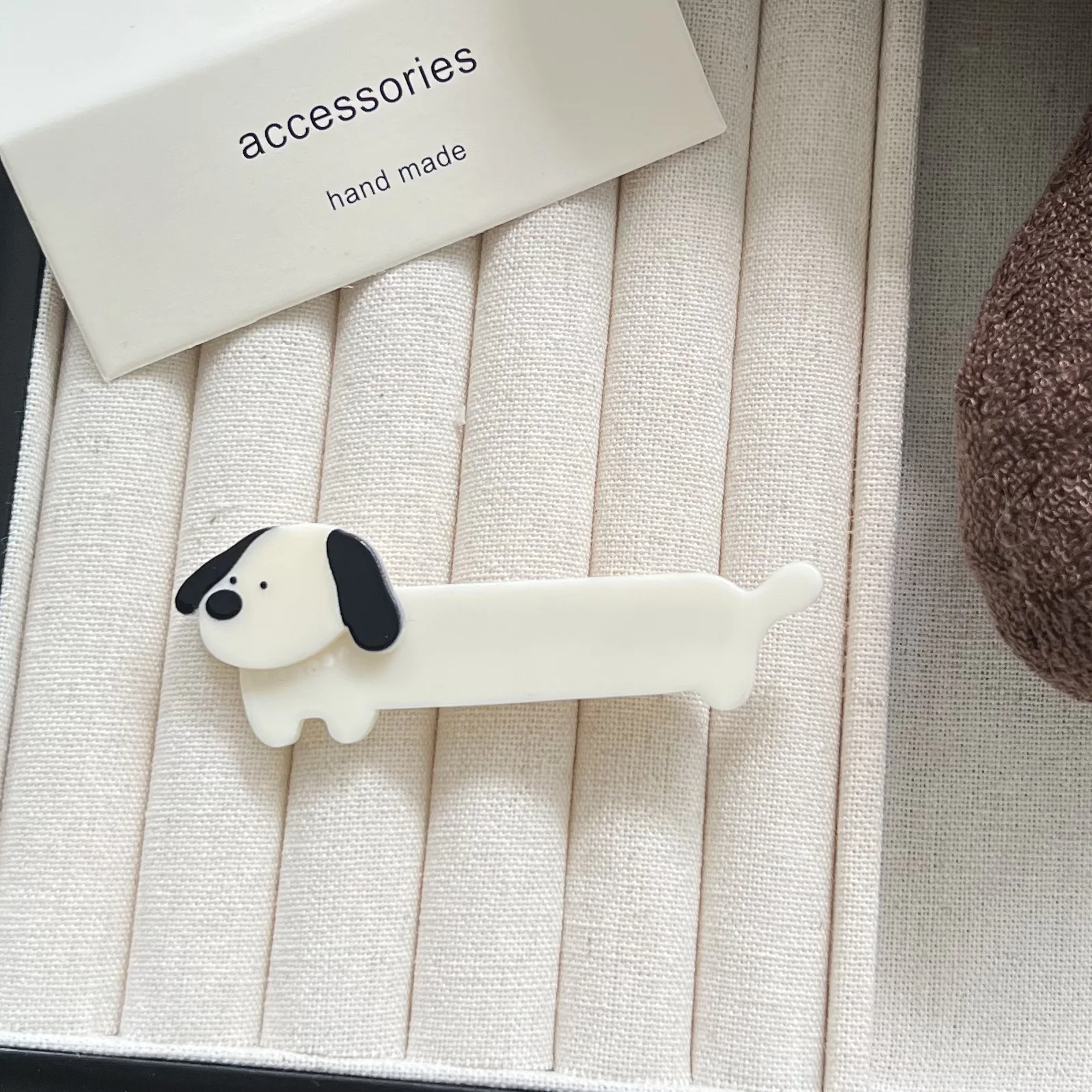 2pcs cute milk white puppy hair clip for girls, forehead bangs and broken hair clip, cartoon student versatile head accessory