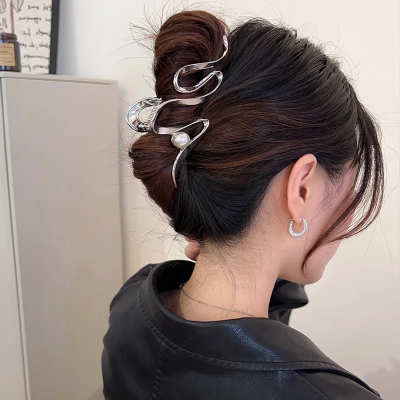 New Women Elegant Geometric Bow Hair Claws Vintage Simple Hair Clip Grab Large Metal Hairpins Barrettes Fashion Hair Accessories