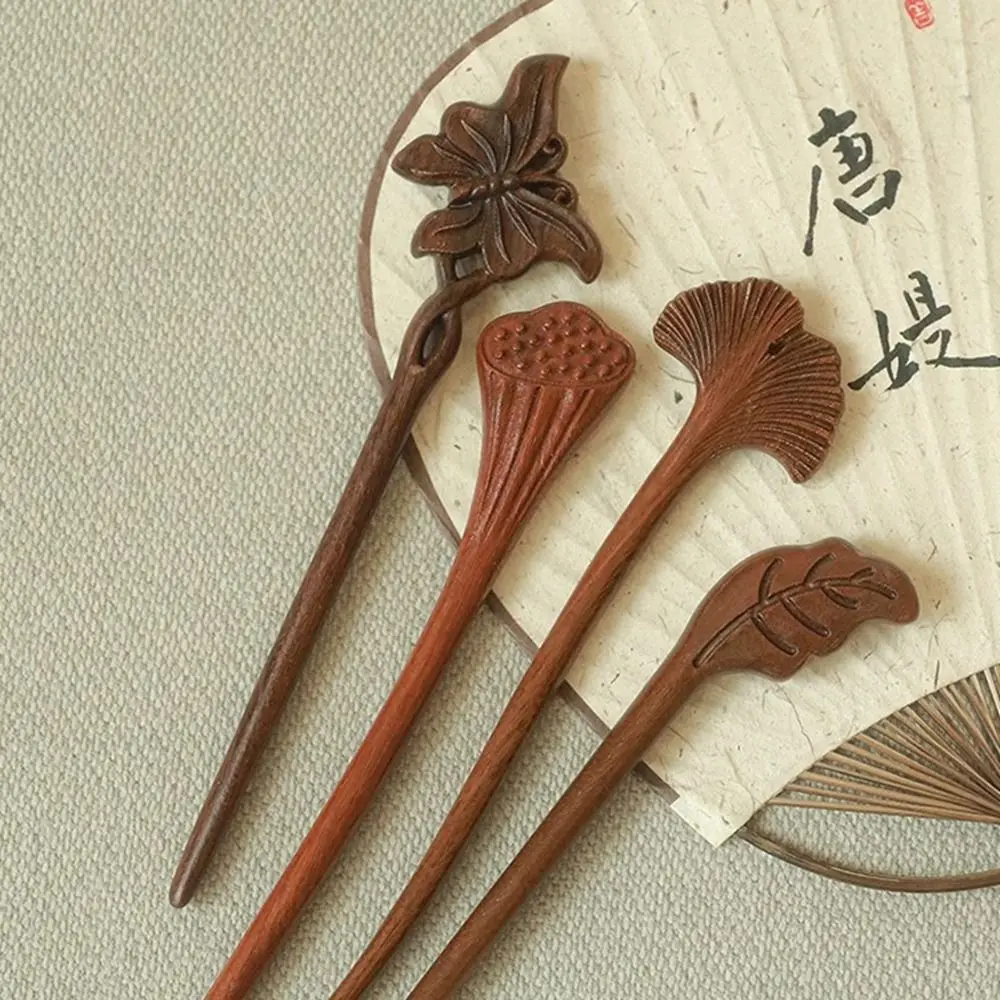 Exquisite Wood Wooden Hair Stick Cat Animals Chinese Style Hairpin Rabbit Hair Sticks for Buns Hanfu Headwear Cheongsam