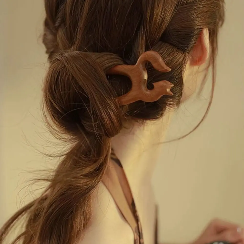 Exquisite Wood Wooden Hair Stick Cat Animals Chinese Style Hairpin Rabbit Hair Sticks for Buns Hanfu Headwear Cheongsam