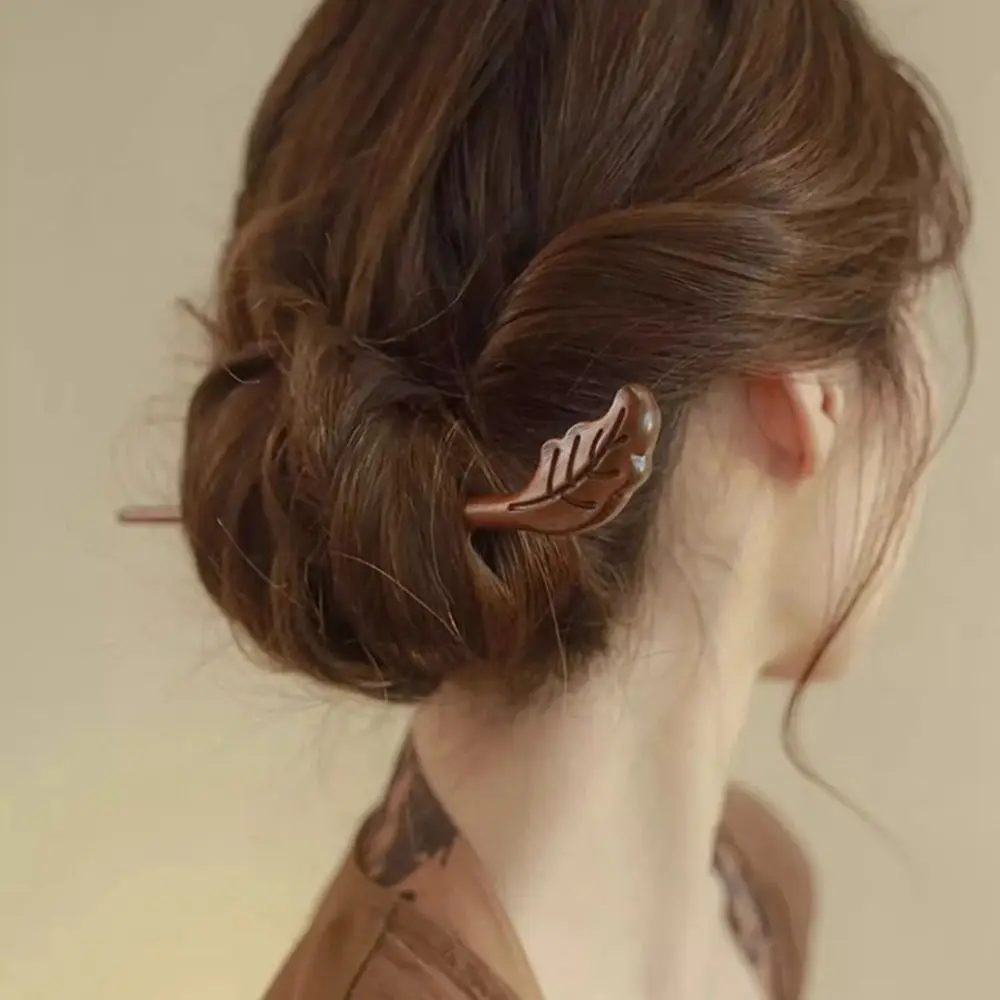 Exquisite Wood Wooden Hair Stick Cat Animals Chinese Style Hairpin Rabbit Hair Sticks for Buns Hanfu Headwear Cheongsam
