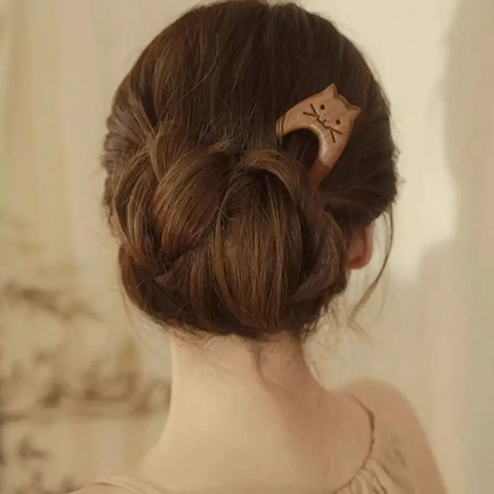 Exquisite Wood Wooden Hair Stick Cat Animals Chinese Style Hairpin Rabbit Hair Sticks for Buns Hanfu Headwear Cheongsam