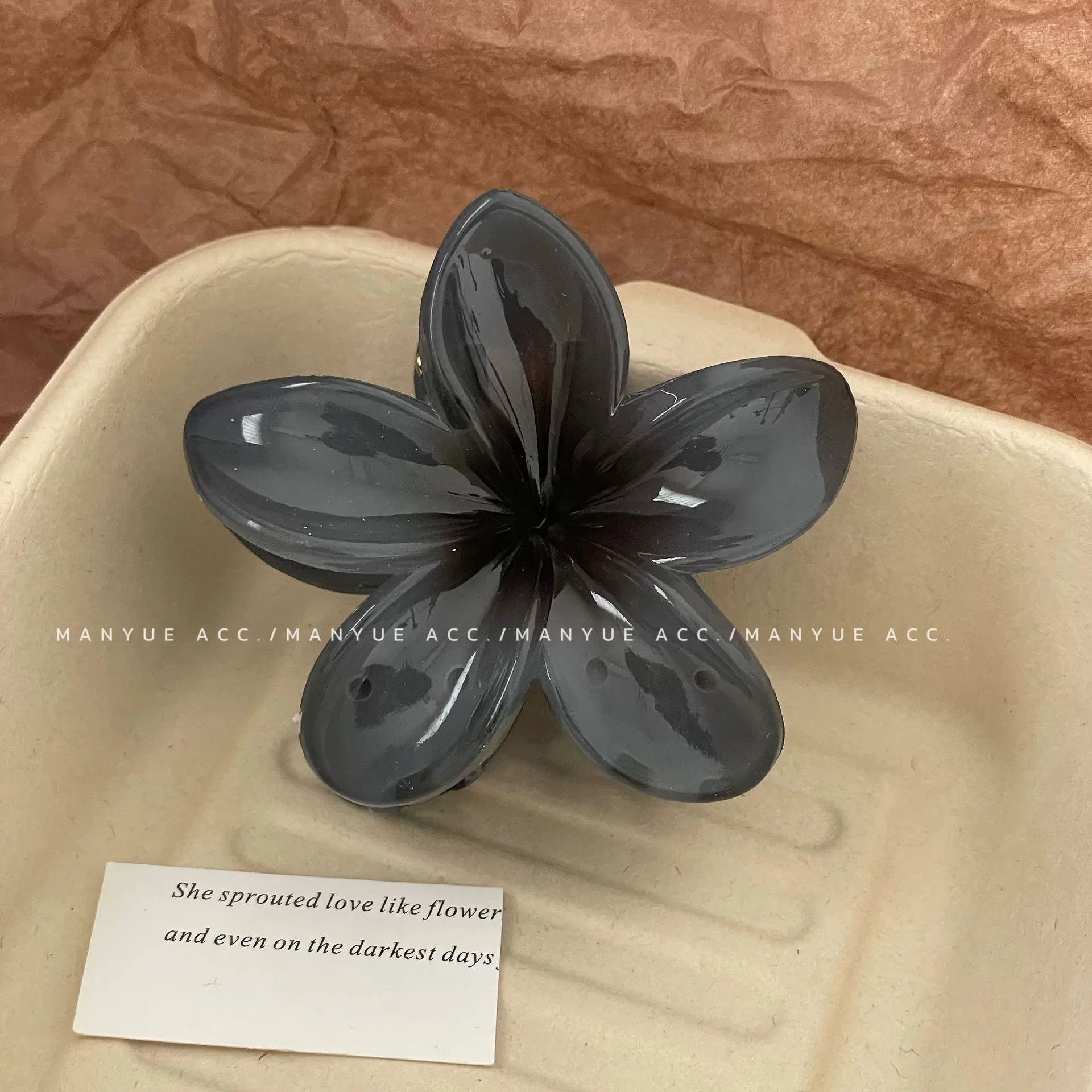 Elegant Gradient Hair Clips Flower Hair Claws Big Size Fashion Head Wear Hairpin for Women Girls Crab Barrette Hair Accessories