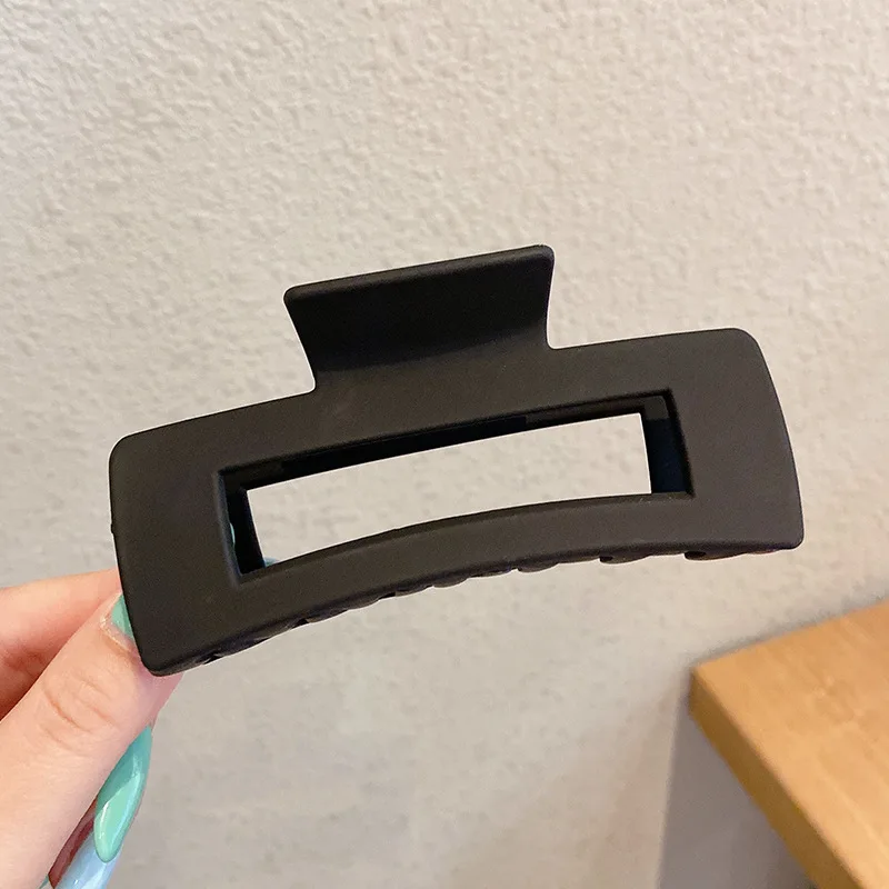 Black Geometric Square Hair Claw Clips for Women Hollow Acrylic Shark Clips Minimalist Back Head Hairgrips Accessories K