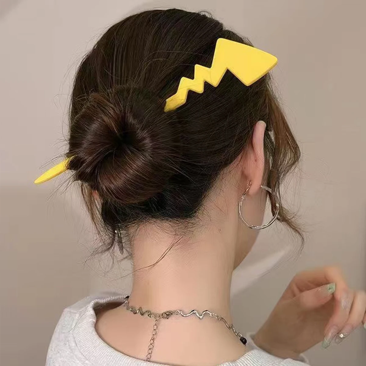 2pcs Creative yellow and black Lightning Hairpin cute updo headpiece