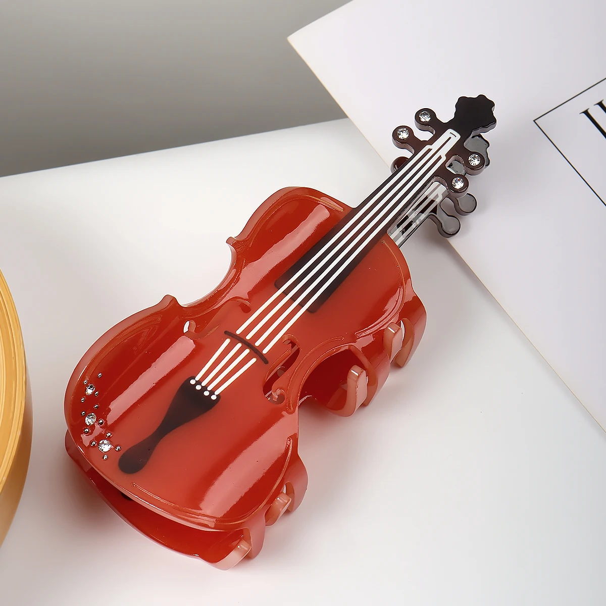 1PC Simple Fun Creative Trendy Violin Acrylic Claw Hair Accessories for Ladies and Girls for Daily Wear