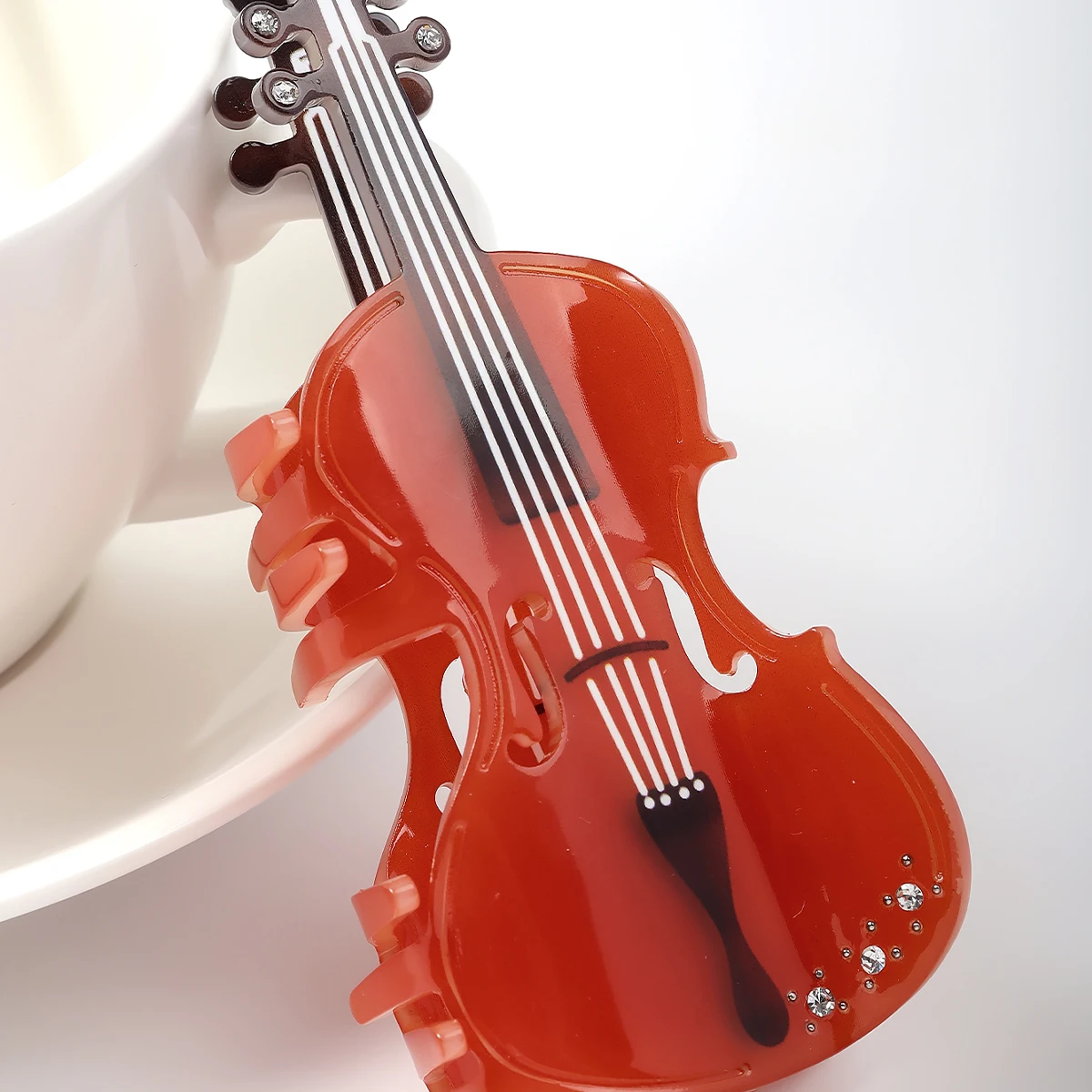 1PC Simple Fun Creative Trendy Violin Acrylic Claw Hair Accessories for Ladies and Girls for Daily Wear