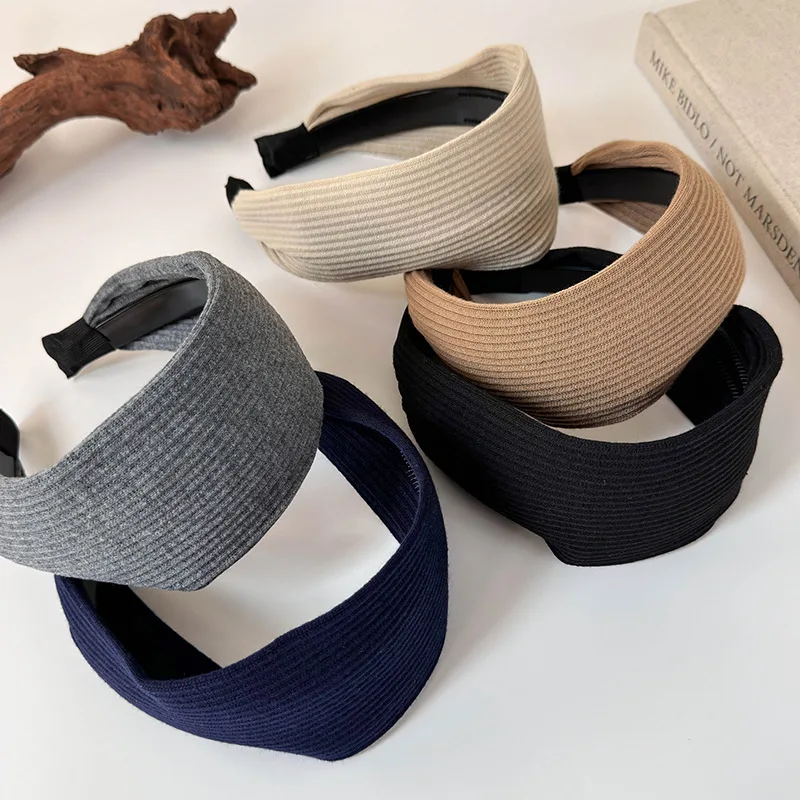 Retro Knitted Widened Headband for Women Elegant Simplicity All-Match Going Out Hairband Fashion Hair Accessories