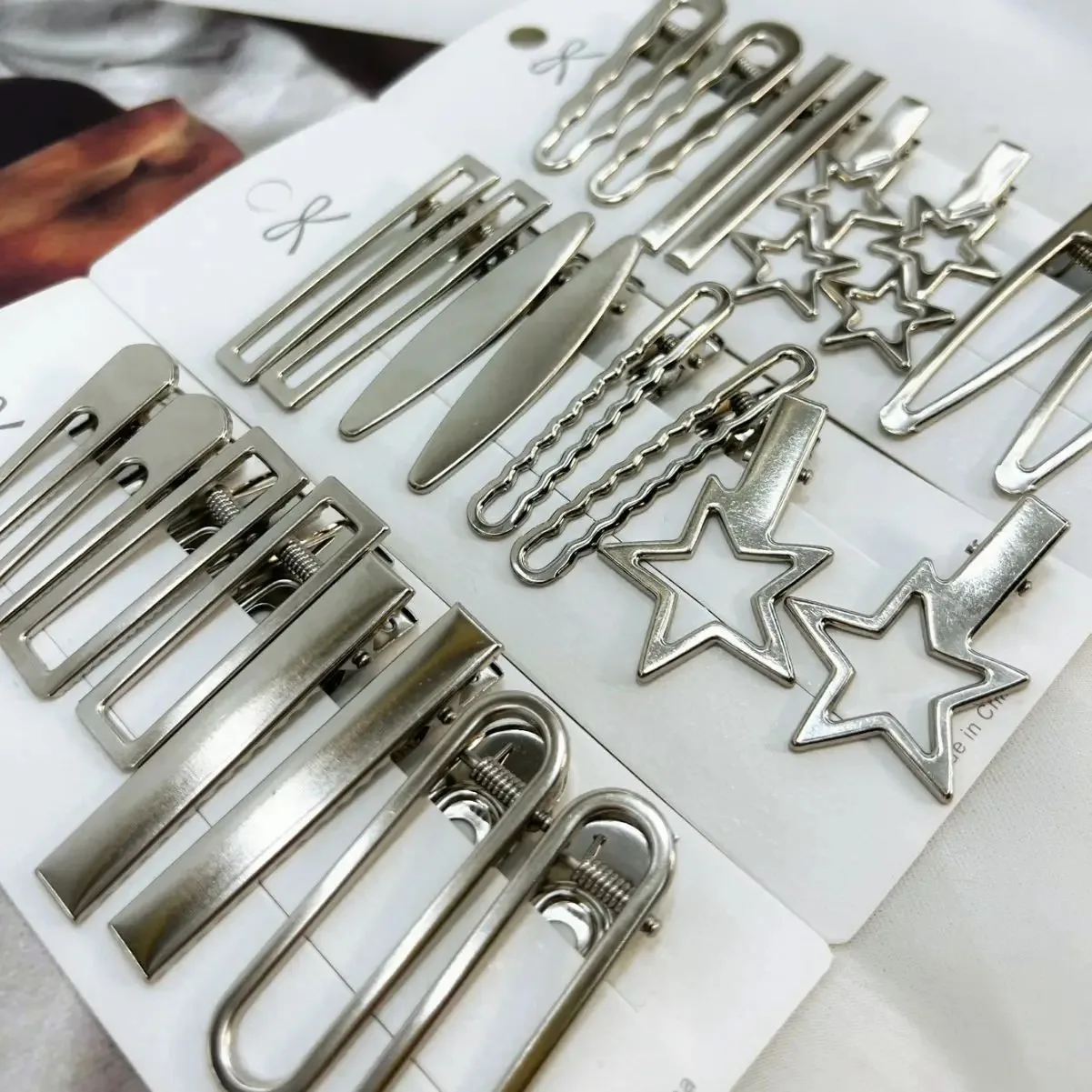 24Pcs/Set Y2K Silver Metal Hair Clips for Women And Girls Star Hair Accessories Multiple Styles Seamless Duckbill Hairpins