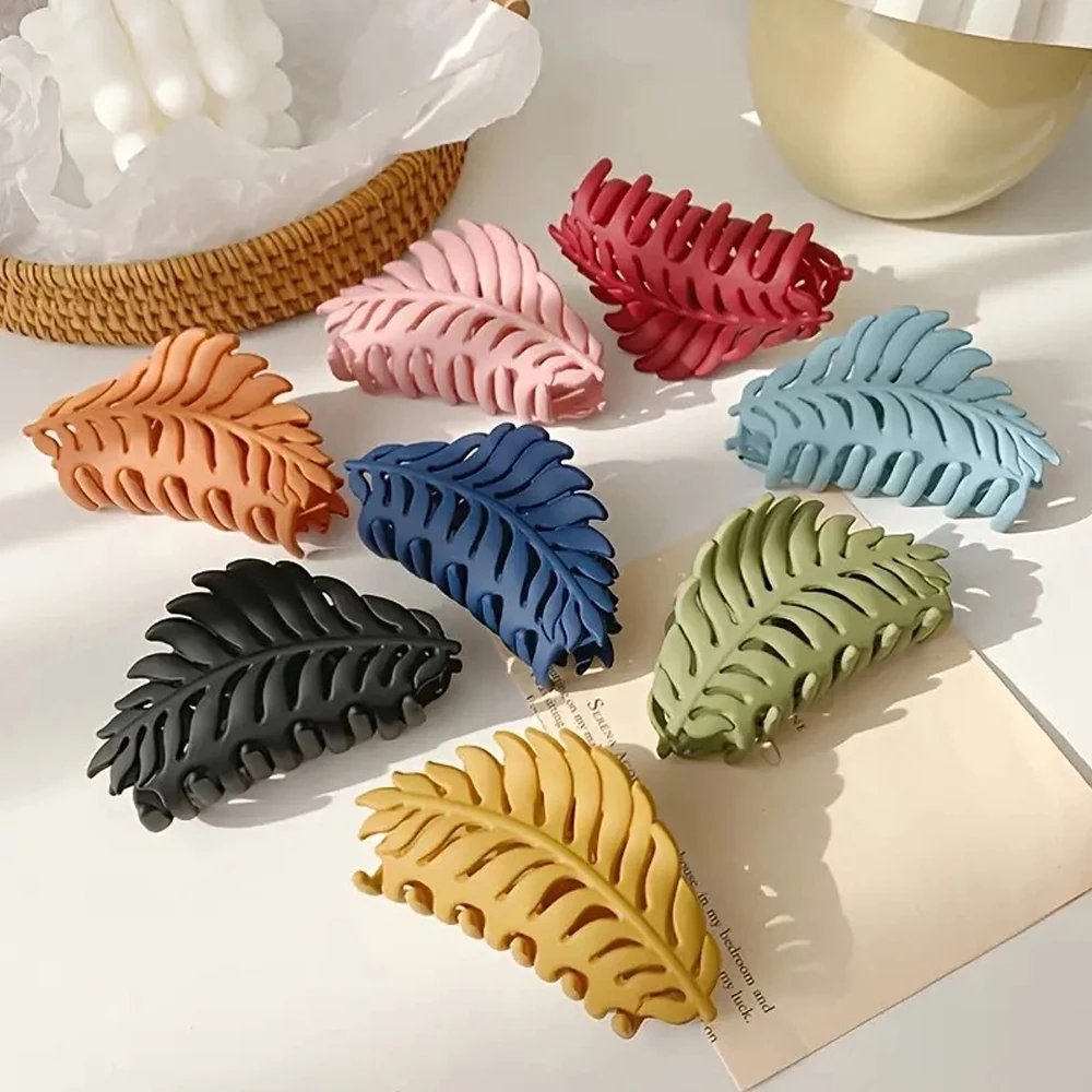 Fashion Acrylic Leaf Shaped Hair Claw Women Girls Non-Slip Large Strong Hold Shark Jaw Clips For Thick Long Hair Summer Headwear