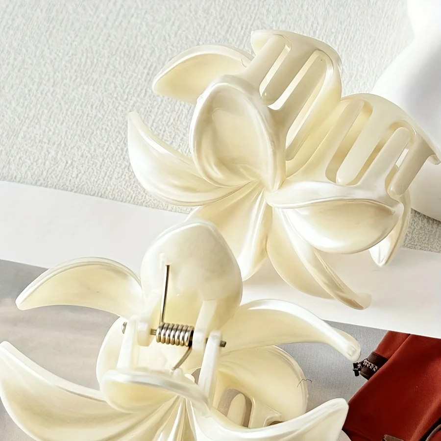 1pc Acrylic Flower Hair Claw, Elegant & Chic, Large Size, Floral Design, Versatile Hair Accessory for Half-Up Hairstyles