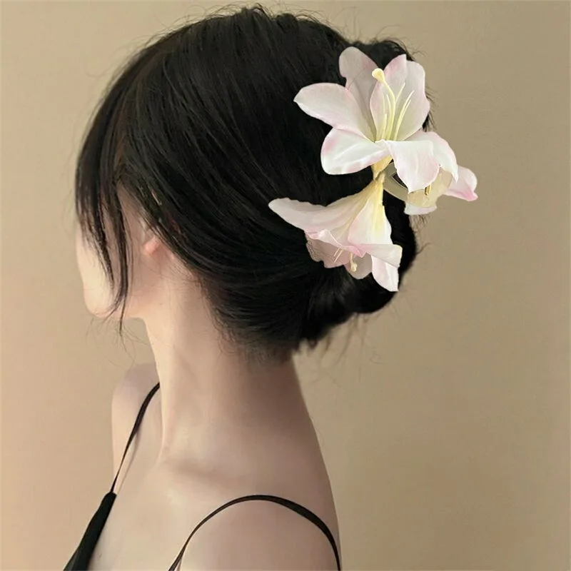 Super Fairy Emulational Lily Flower Hair Claw Clips for Women Mori Style Acrylic Shark Clip Travel Party New Accessories