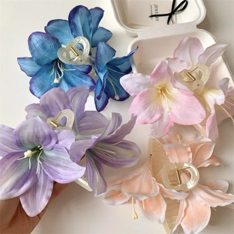Super Fairy Emulational Lily Flower Hair Claw Clips for Women Mori Style Acrylic Shark Clip Travel Party New Accessories