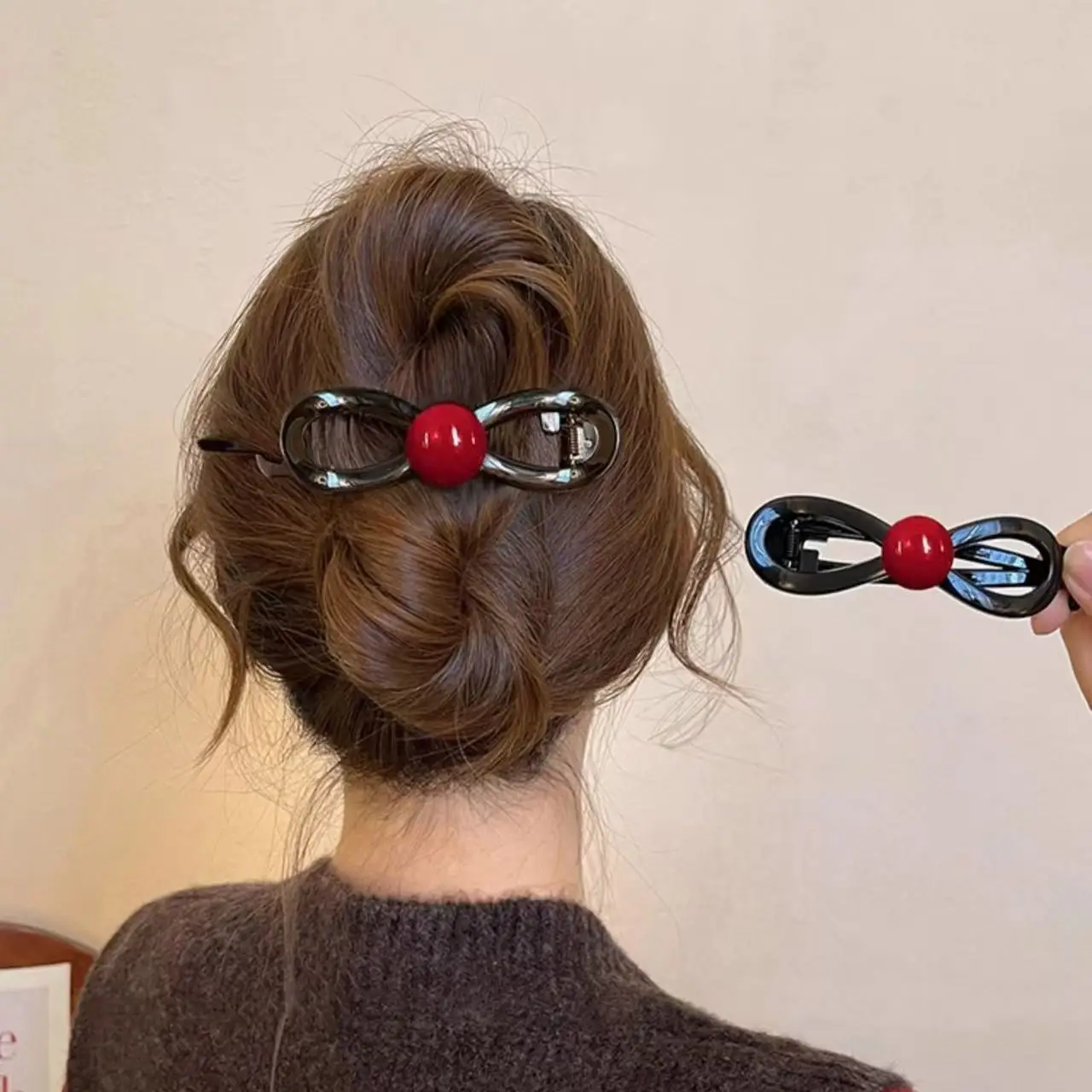 New Twisted Hair Clip Plastic Imitation Pearl Hairpin Twisted Design Hairpin Barrettes Women Hair Accessories
