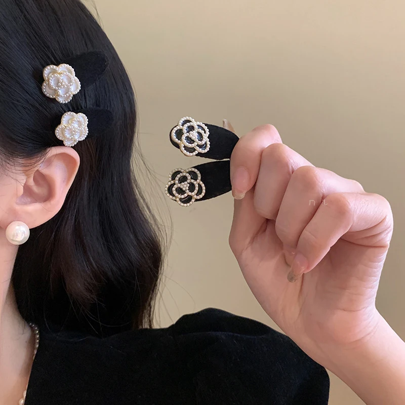 2pcs Pearl Camellia Velvet Hair Clip for Women, Retro Side Short Hair, Forehead Bangs, Floral Headpiece