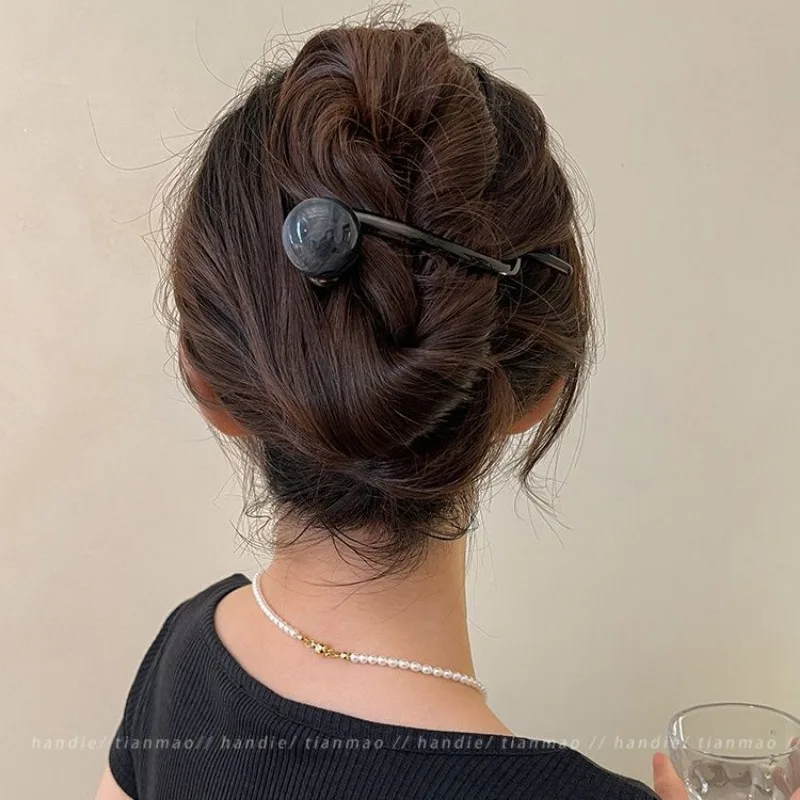 New Twist Hair Clip Plastic Acrylic Bead Imitation Pearl Hairpin Twisted Design Women Hairs Accessories Hair Clips Hair Bow