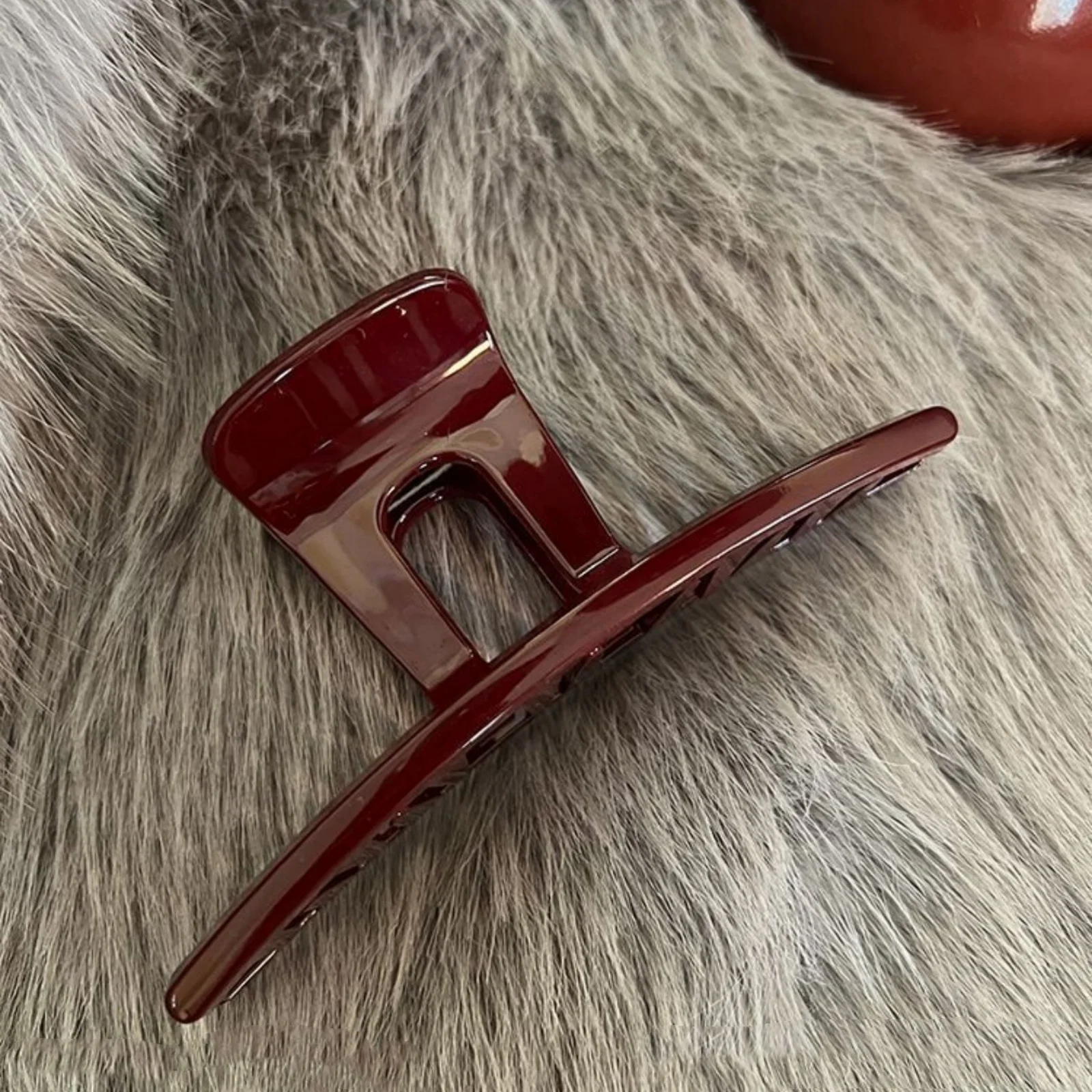 1PC Ancora Red Grab Clip Premium Sense New Clip Headdress Hair Clip Female Back of Head Large Shark Clip Hair Accessories