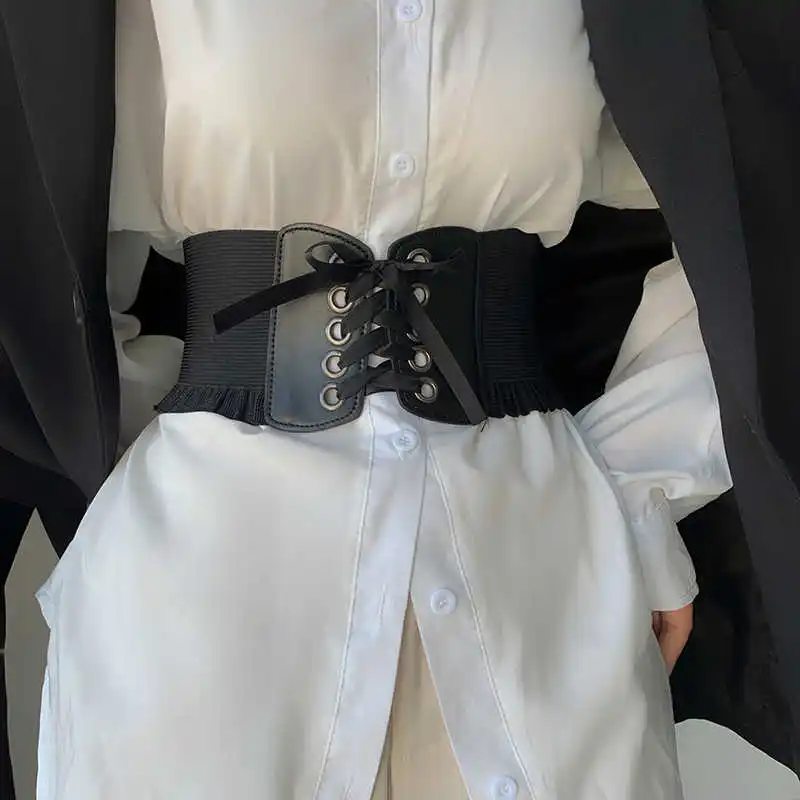 1pcs Women's Wide Black Belt with Buckle and Straps, a Versatile Fashionable Ins-style Waist Belt Suitable for Daily Wear, Can W