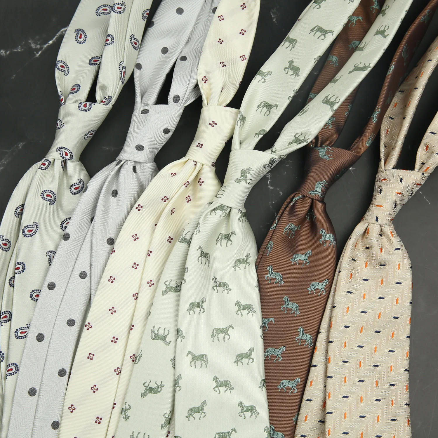 2025 New Arrival Brown Necktie Men Business Formal Striped Cartoon Neck Ties 8cm White Green Polka Dot Tie Tuxedo Wedding Cravat