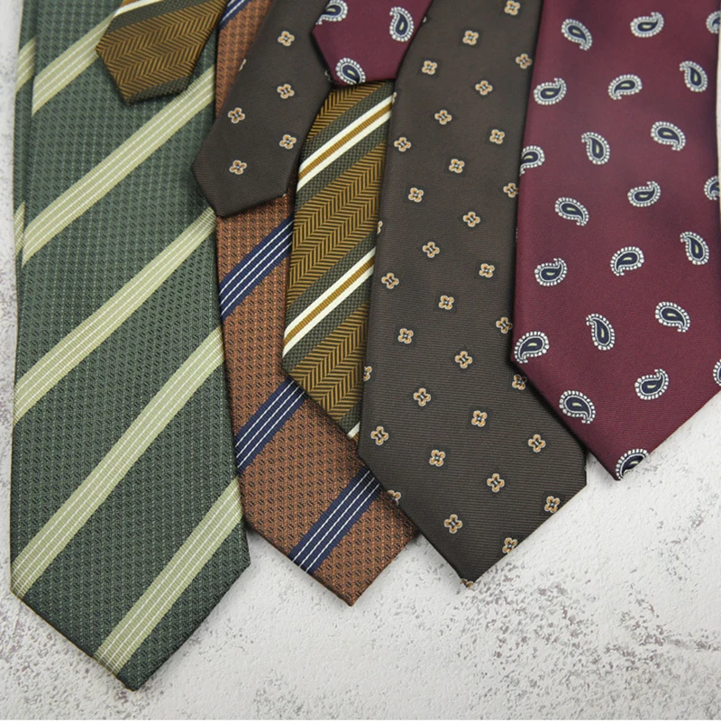 2025 New Arrival Brown Necktie Men Business Formal Striped Cartoon Neck Ties 8cm White Green Polka Dot Tie Tuxedo Wedding Cravat