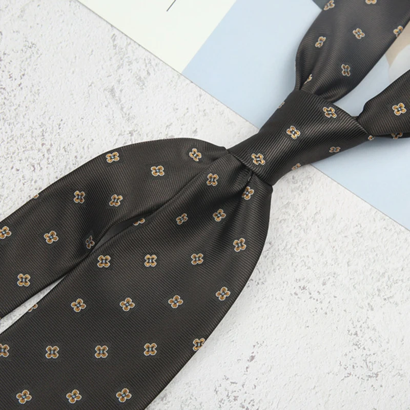 2025 New Arrival Brown Necktie Men Business Formal Striped Cartoon Neck Ties 8cm White Green Polka Dot Tie Tuxedo Wedding Cravat