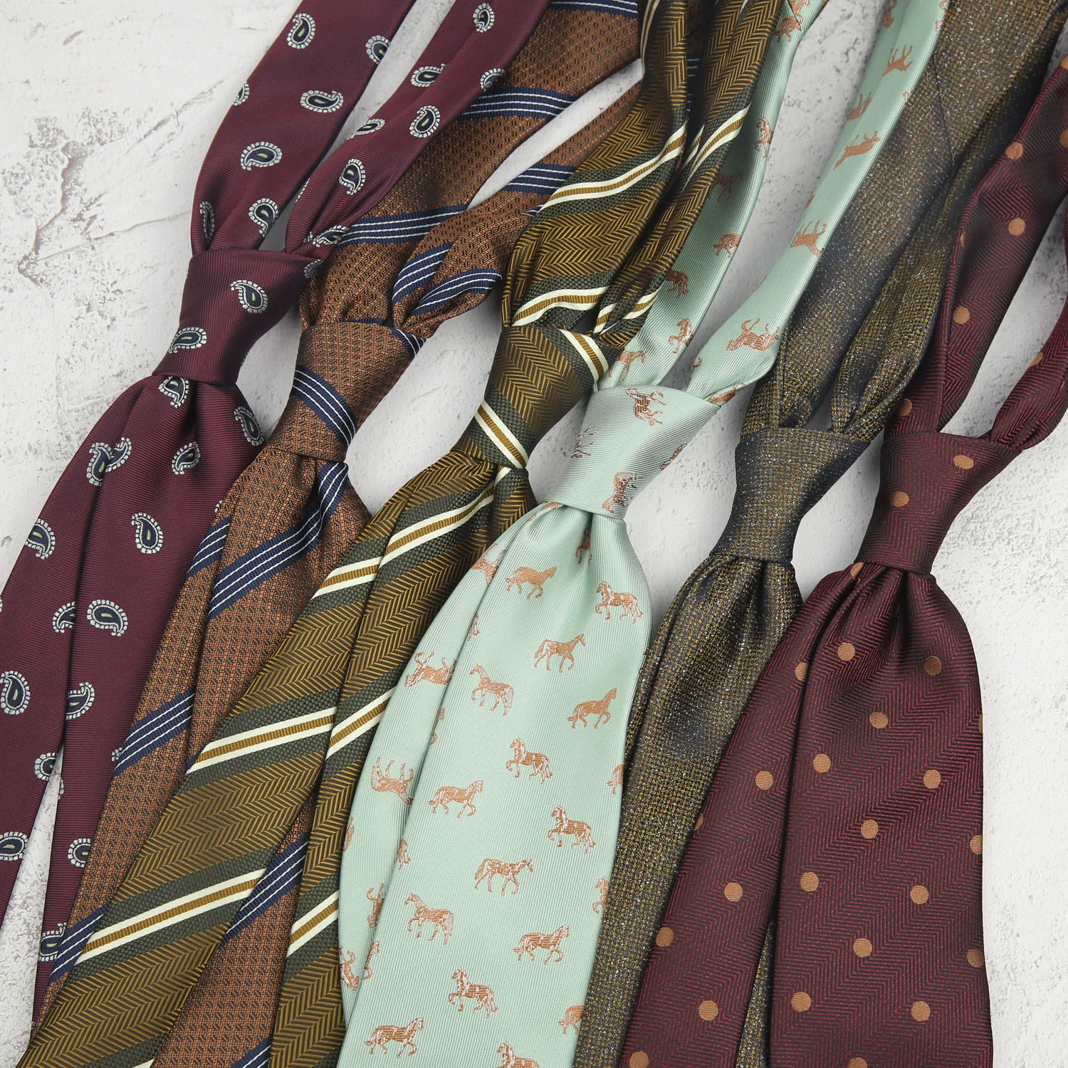 2025 New Arrival Brown Necktie Men Business Formal Striped Cartoon Neck Ties 8cm White Green Polka Dot Tie Tuxedo Wedding Cravat