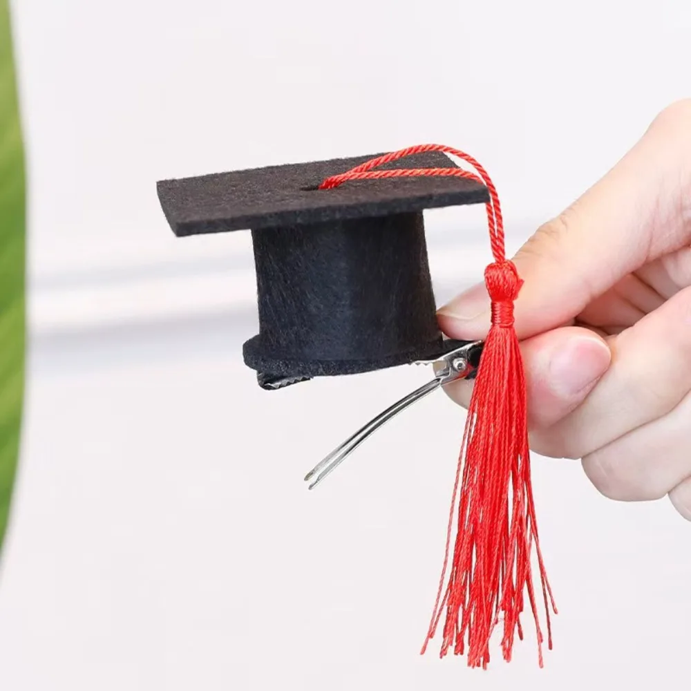 2pcs Mini Graduation Tassel Hat Clip Dollhouse Multifunction Bachelor Cap Clip Photography Props Doctoral Cap Clip