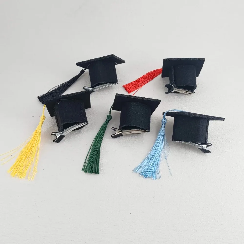 2pcs Mini Graduation Tassel Hat Clip Dollhouse Multifunction Bachelor Cap Clip Photography Props Doctoral Cap Clip