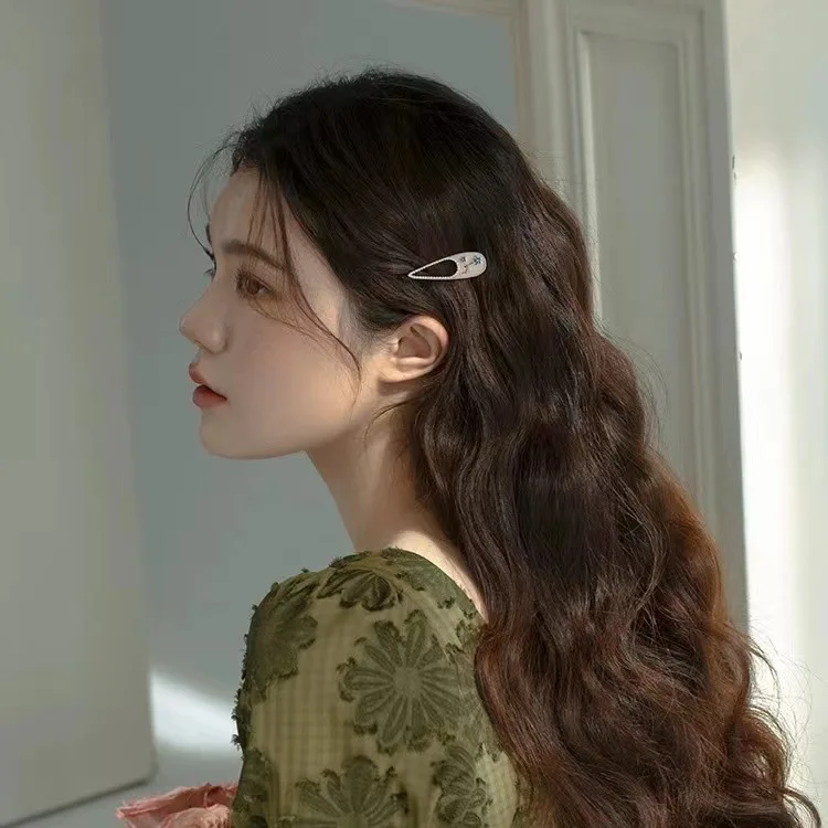 Beautiful Floral Hair Clips for Woman Gold Color Hollow Hairpin Pearl Ornament Woman's Hair Accessories