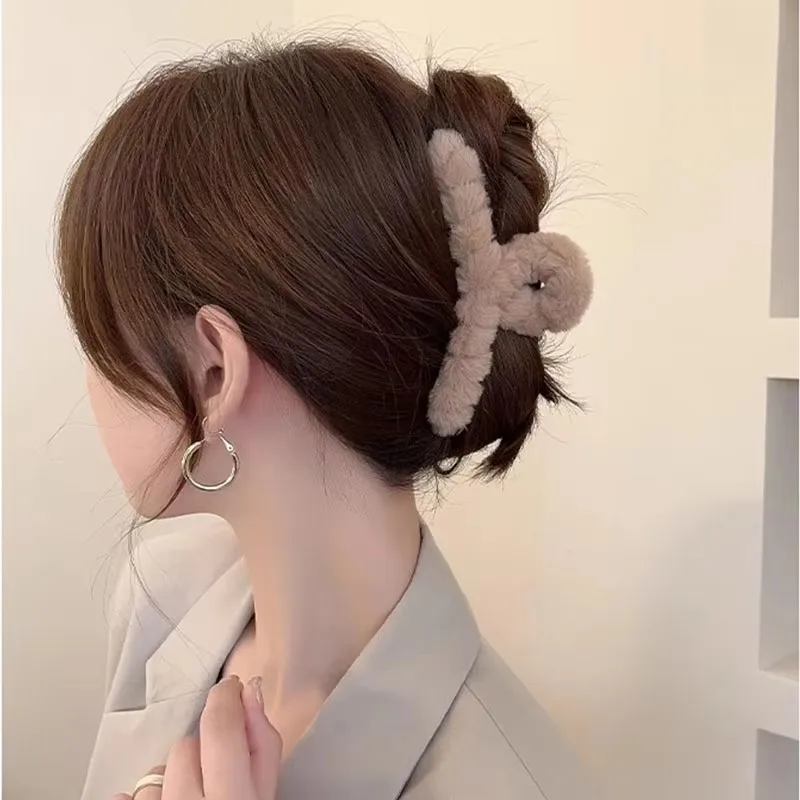 Solid Fluffy Cross Hair Claw For Women Girls Sweet Hair Ornament Plush Headband Hair Claw Clip Hairpin Fashion Hair Accessories