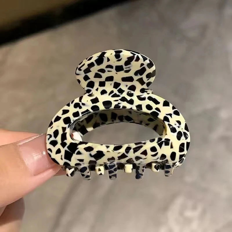 1/4pcs Acrylic Claw Clip Fashion Half-up Hair Clip for Back of Head, Small Size, Elegant Shark Clip for Women