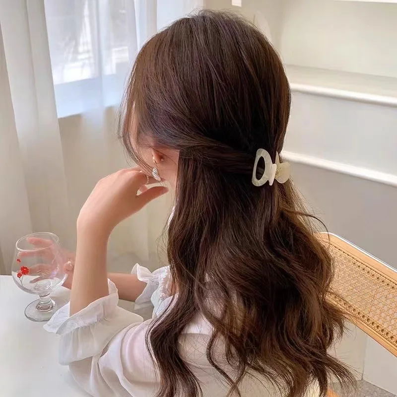 1/4pcs Acrylic Claw Clip Fashion Half-up Hair Clip for Back of Head, Small Size, Elegant Shark Clip for Women