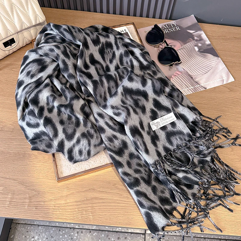 New Fashion Sexy Leopard Women Winter Warm Scarf Tassels Shawl Cashmere Foulard Pashmina Hijabs Lady Scarves Wraps