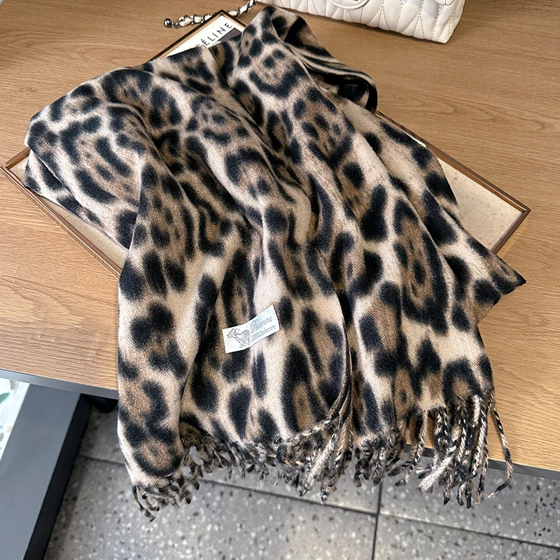 New Fashion Sexy Leopard Women Winter Warm Scarf Tassels Shawl Cashmere Foulard Pashmina Hijabs Lady Scarves Wraps