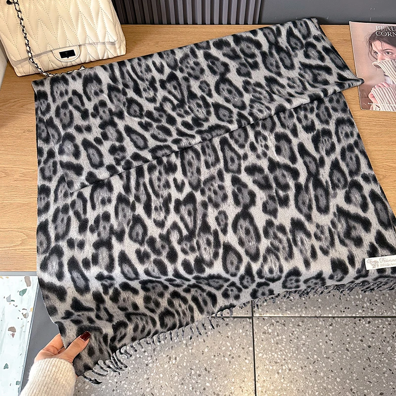 New Fashion Sexy Leopard Women Winter Warm Scarf Tassels Shawl Cashmere Foulard Pashmina Hijabs Lady Scarves Wraps