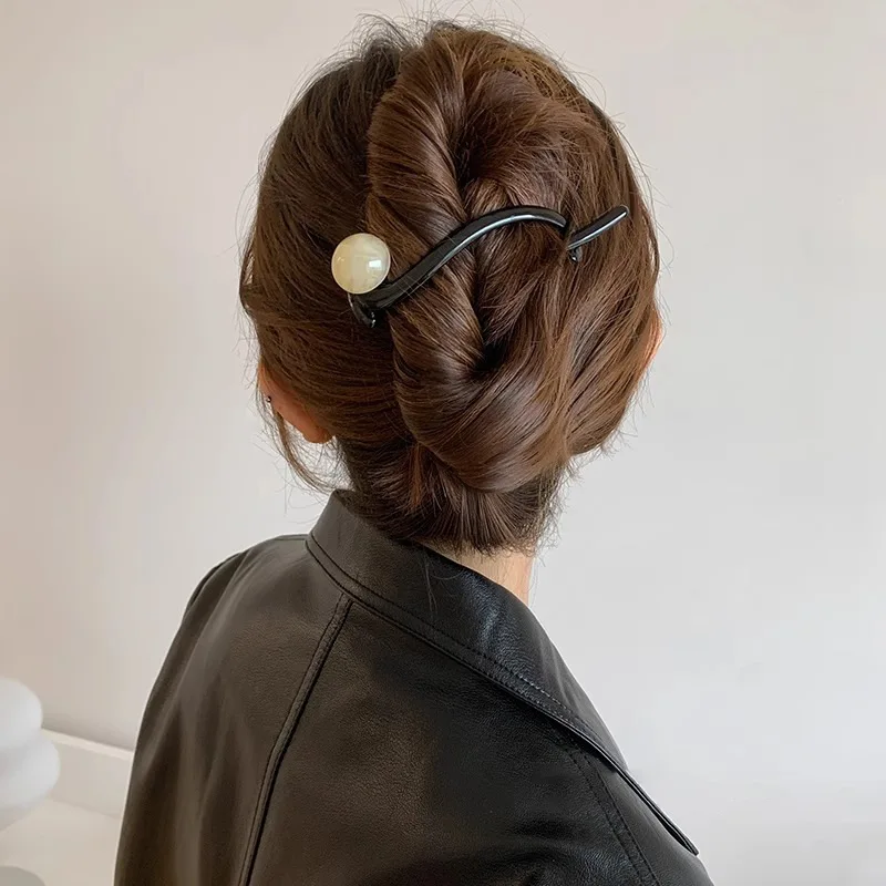 New Twist Hair Clip Plastic Acrylic Bead Imitation Pearl Hairpin Twisted Design Women Hair Accessories