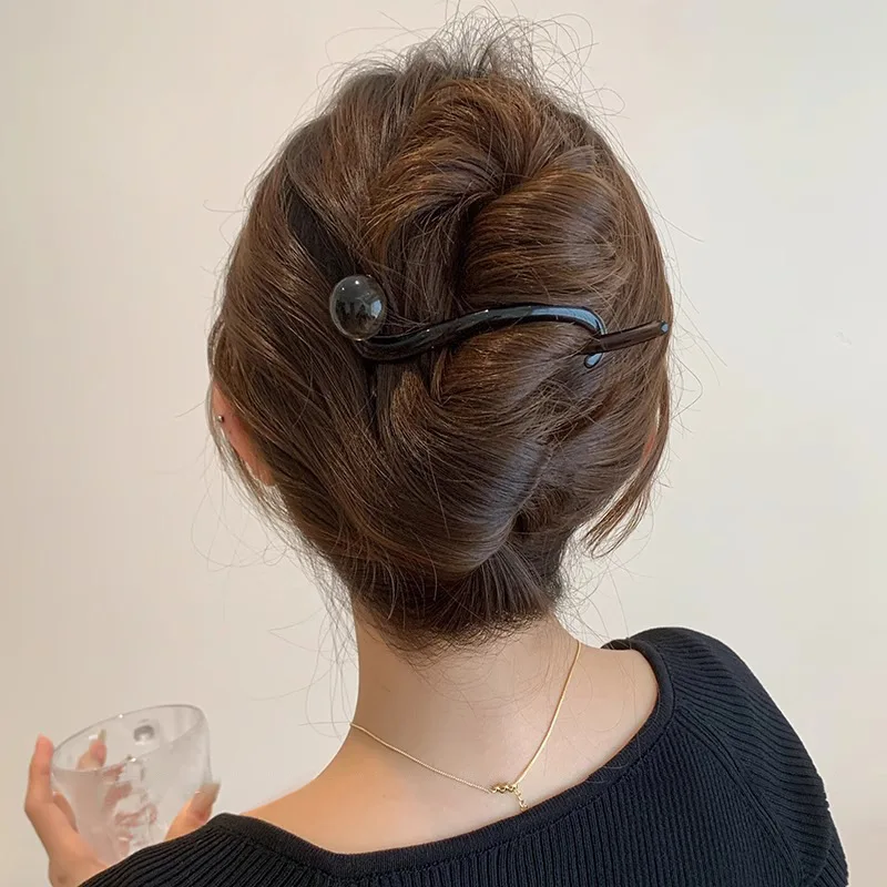 New Twist Hair Clip Plastic Acrylic Bead Imitation Pearl Hairpin Twisted Design Women Hair Accessories
