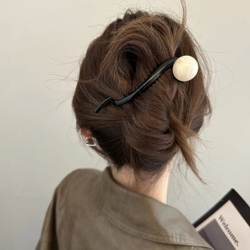 New Twist Hair Clip Plastic Acrylic Bead Imitation Pearl Hairpin Twisted Design Women Hair Accessories