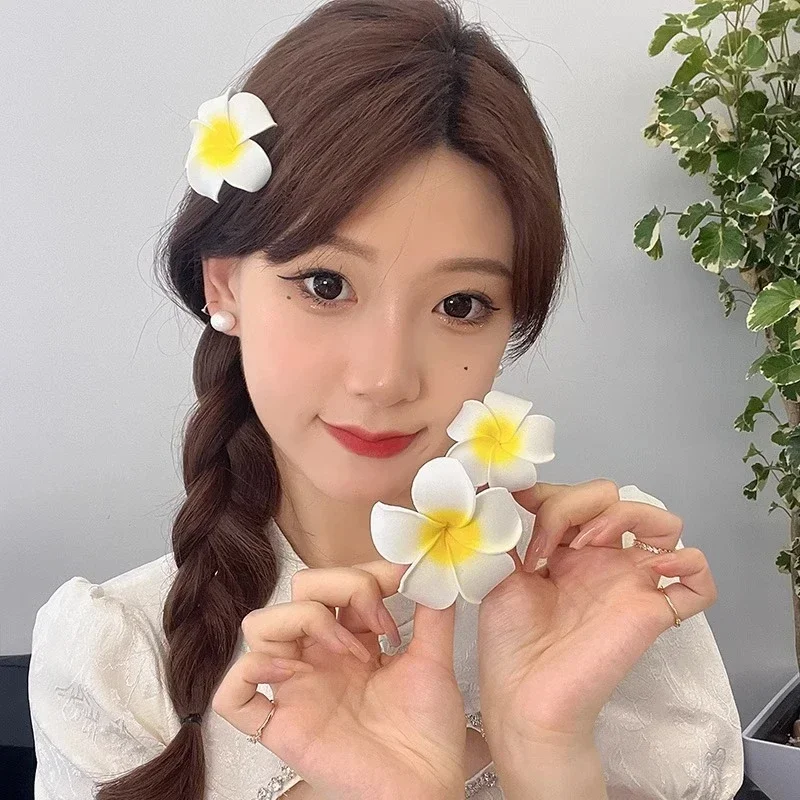 2025 New Women Plastic Flower Hair Clips Fashion Girls Hairpins Egg Flowers Barrette Hawaiian Vacation Leisure Hair Accessories
