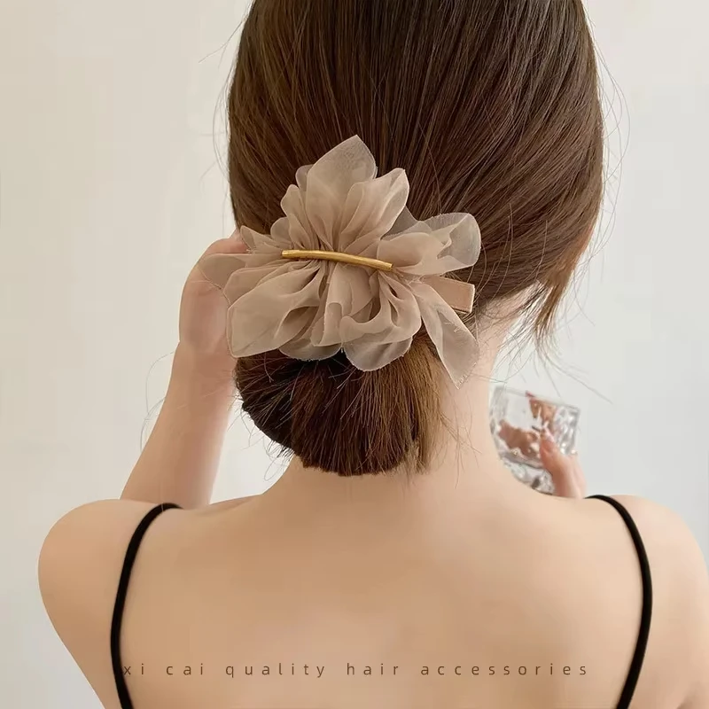 1/2 Pcs Elegant Minimalist Chiffon Flower Big Spring Hair Claw Clips for Women,, Solid Color Hair Accessory for Ponytail