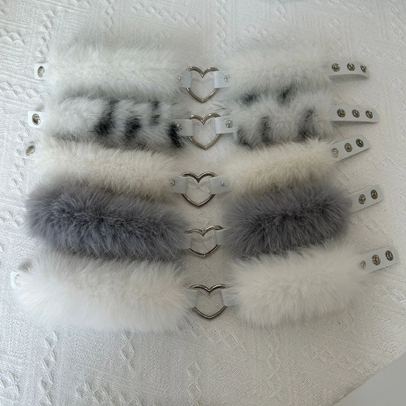 Girl Heart Furry Necklace Plush Neck Collar Detachable Warm Adjustable Exaggerated Collar Cosplay Costume