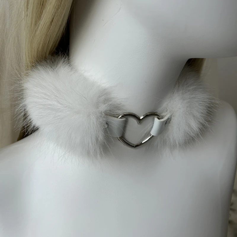 Girl Heart Furry Necklace Plush Neck Collar Detachable Warm Adjustable Exaggerated Collar Cosplay Costume