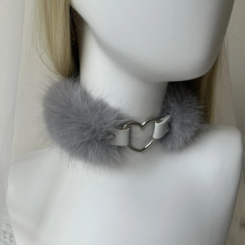 Girl Heart Furry Necklace Plush Neck Collar Detachable Warm Adjustable Exaggerated Collar Cosplay Costume