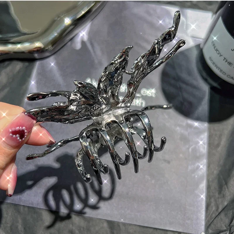 Large Butterfly Hair Clamps Claw Clips for Women Pleated Silver Color Cross Geometric Hairpins Fashion Barrette Headdress A-