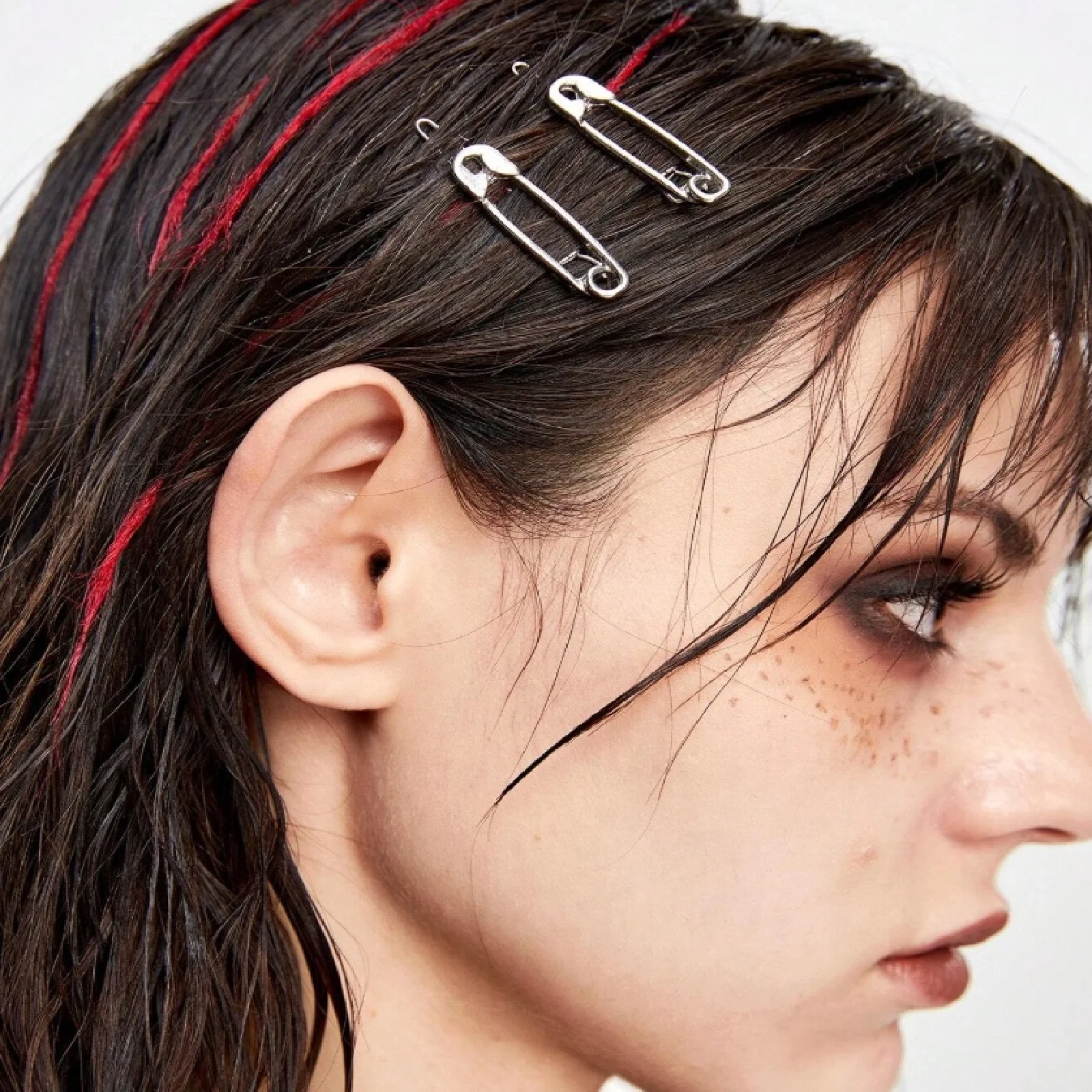 ROMWE Grunge Punk 2 Personalized Punk Minimalist Girl Hair Clips, Hair Accessories, Side Clips, Bangs Clips, Cool Girls, Boys, U