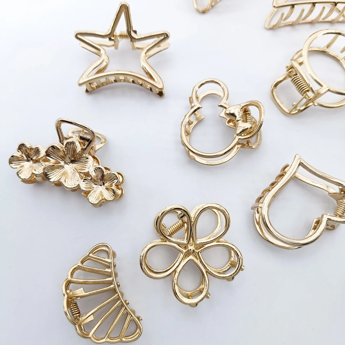 12 Styles Fashion Mini 4cm Metal Hair Claw For Women Gold Color Cross Crab Hair Clip Korean Elegant Geometric Hairpin Girl Hair