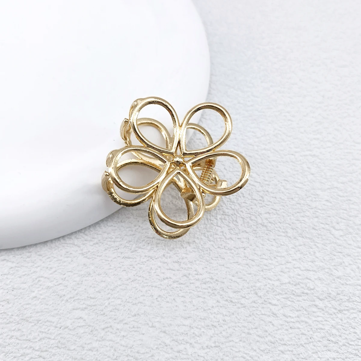 12 Styles Fashion Mini 4cm Metal Hair Claw For Women Gold Color Cross Crab Hair Clip Korean Elegant Geometric Hairpin Girl Hair