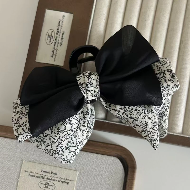 1pc Korean Style Temperament, Cashew Nuts, Broken Flowers, Bow, Grab Clip, Hair Clip, Shark Clip, Western Style Hair Clip